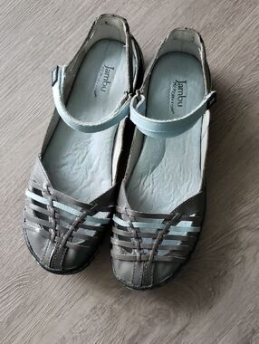 Jambu Bel Air Leather Sandals